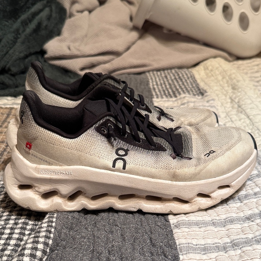 On Running Athletic Shoes in Black and White